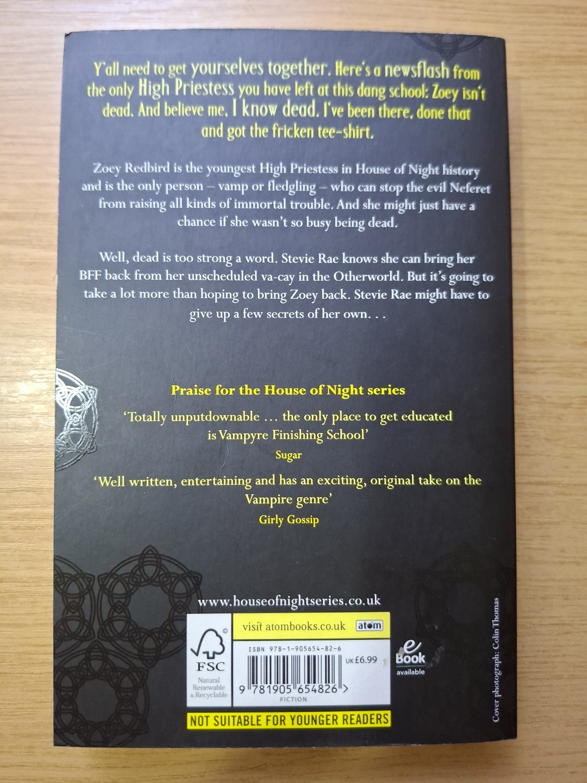 Burned – P.C. Cast &amp; Kristin Cast (Second Hand Book)