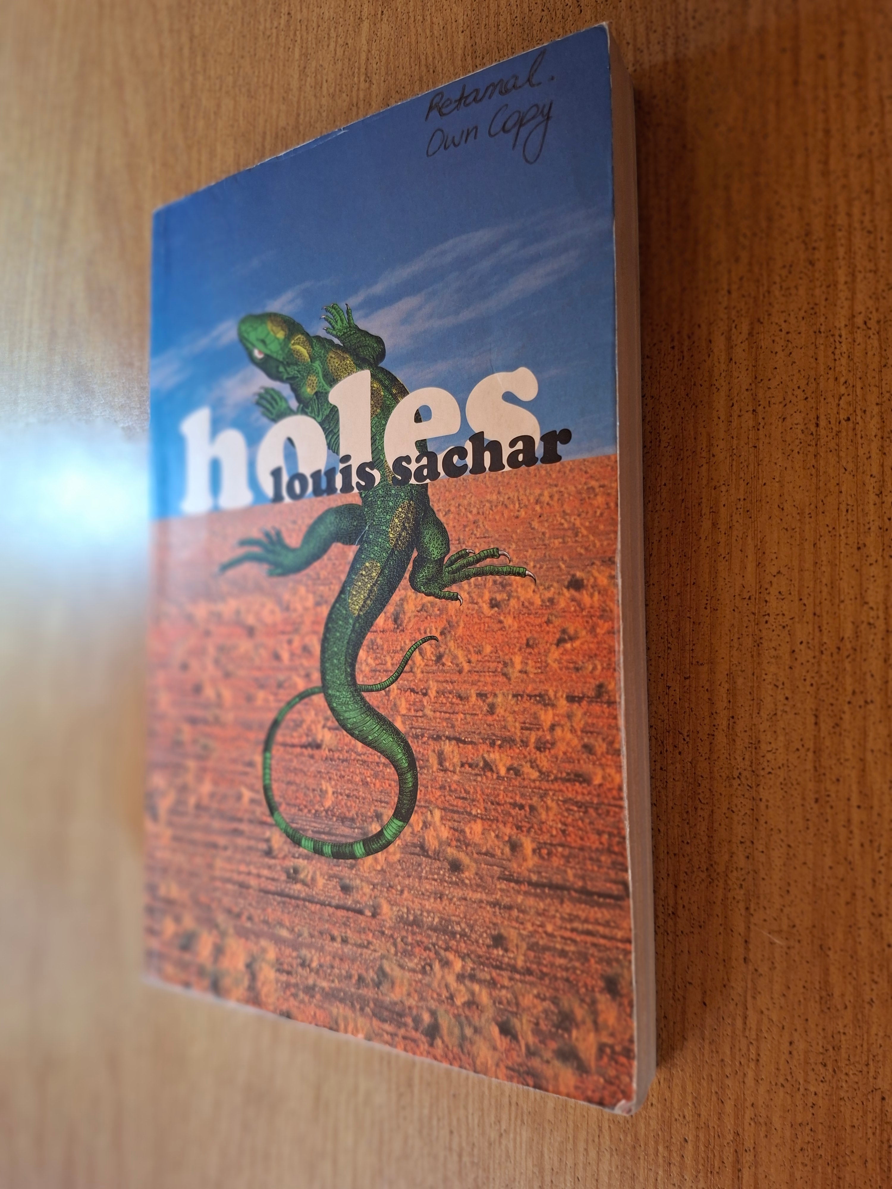 Holes – Louis Sachar (Second-Hand)