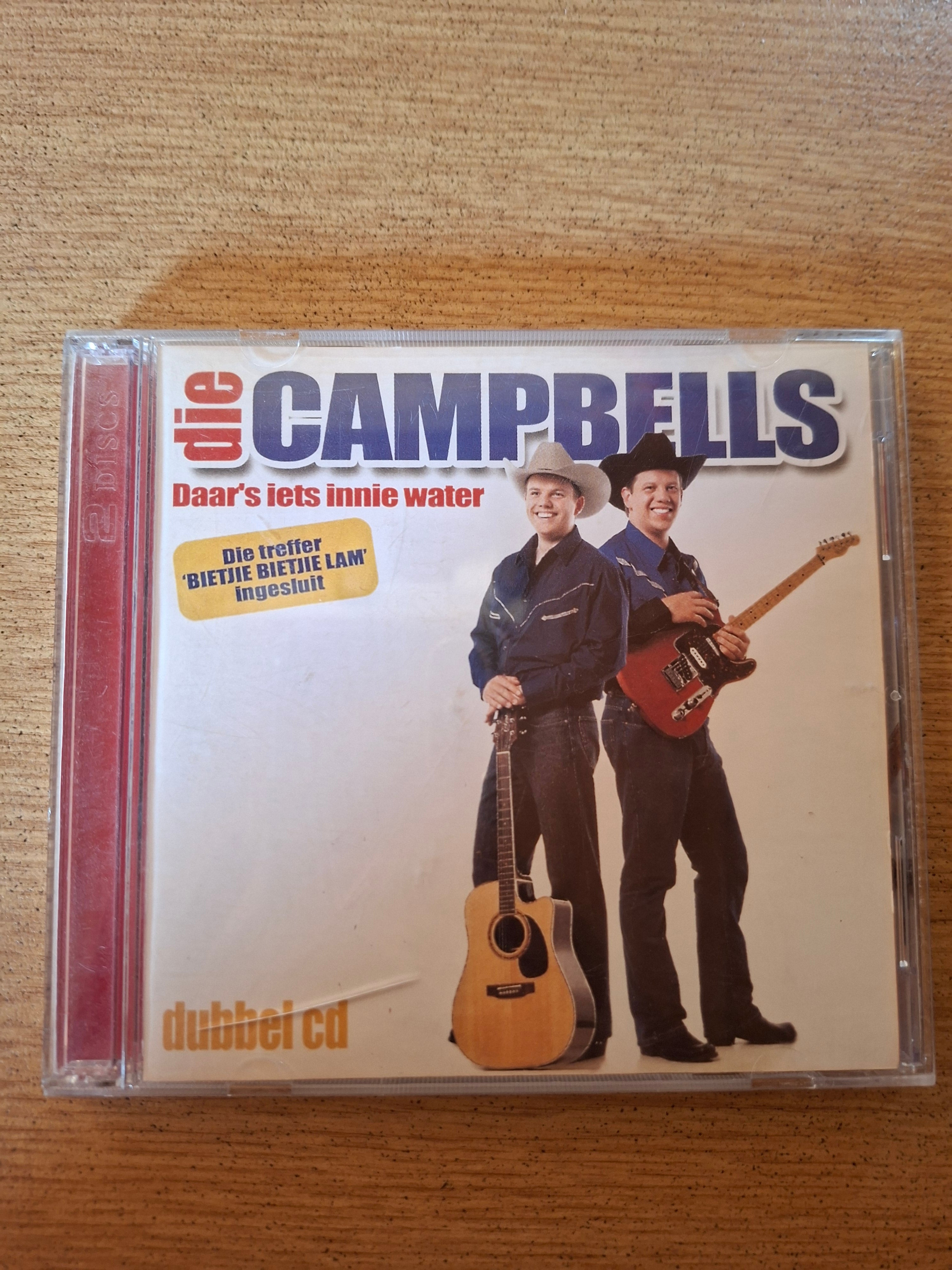 💿 Die Campbells – Daar’s Iets Innie Water (Dubbel CD) (Second-Hand)