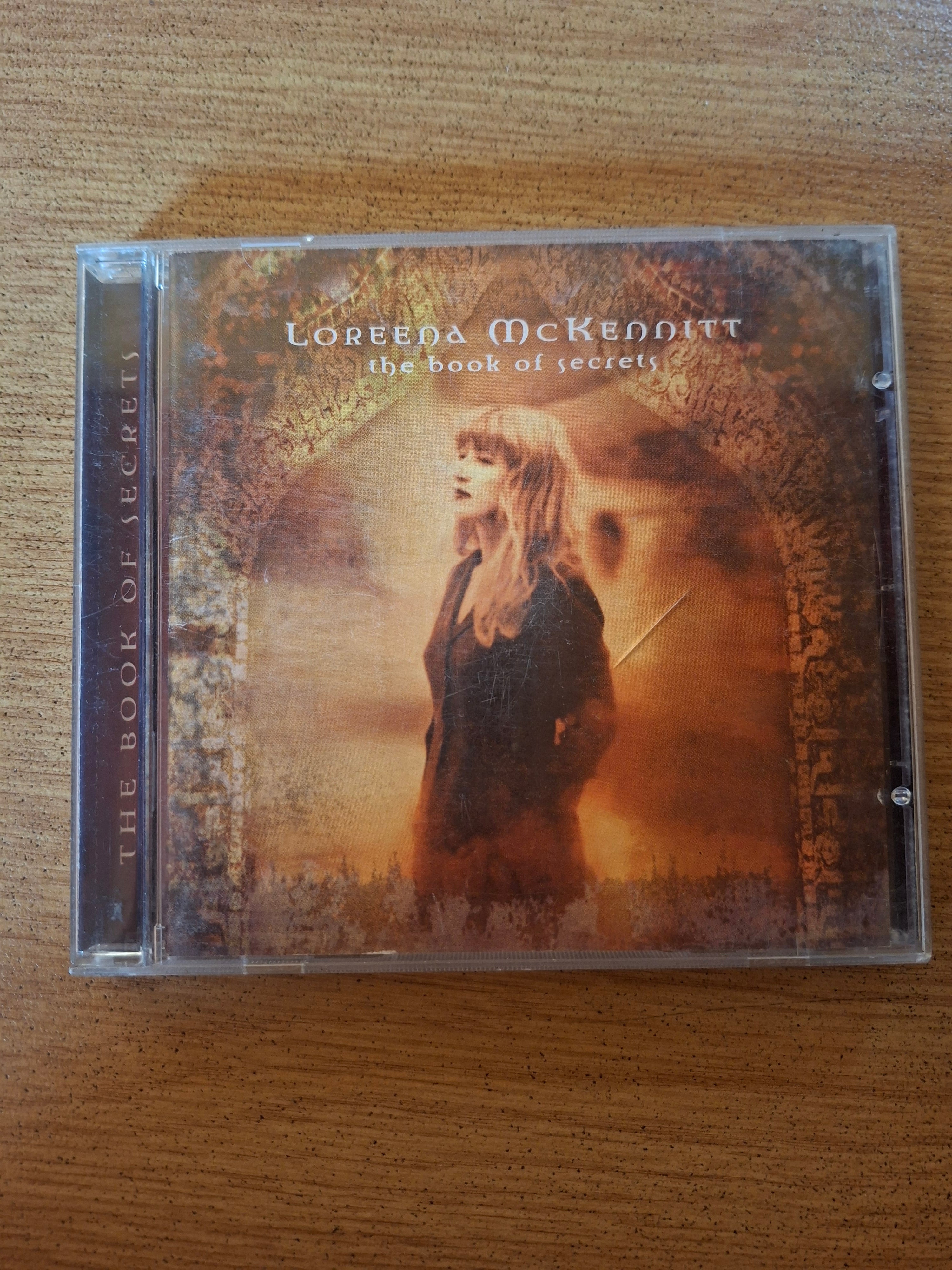 🌙 Loreena McKennitt – The Book of Secrets (CD, 1997) (Second-Hand)