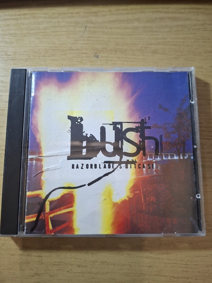 Bush – Razorblade Suitcase (Second-Hand)