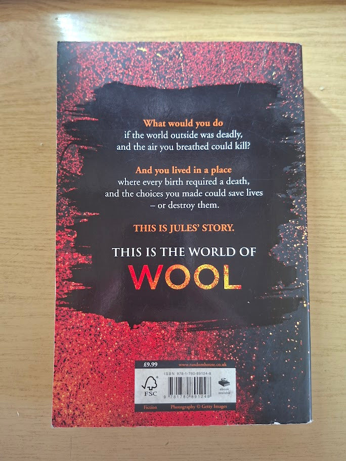 Wool by Hugh Howey (Second Hand Book)