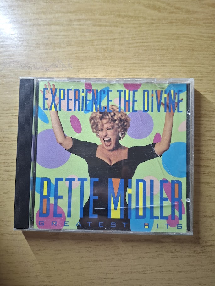 Bette Midler – Experience The Divine (Greatest Hits) (Second Hand CD)
