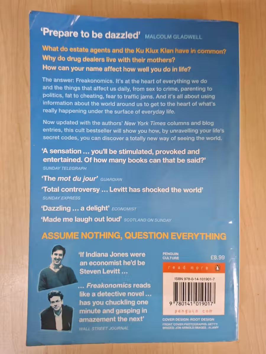 Freakonomics: A Rogue Economist Explores the Hidden Side of Everything  Steven D. Levitt & Stephen (Second-Hand)