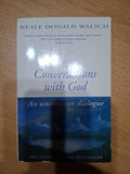 Conversations with God – Neale Donald Walsch (An Uncommon Dialogue, Book 1) (Second-Hand)