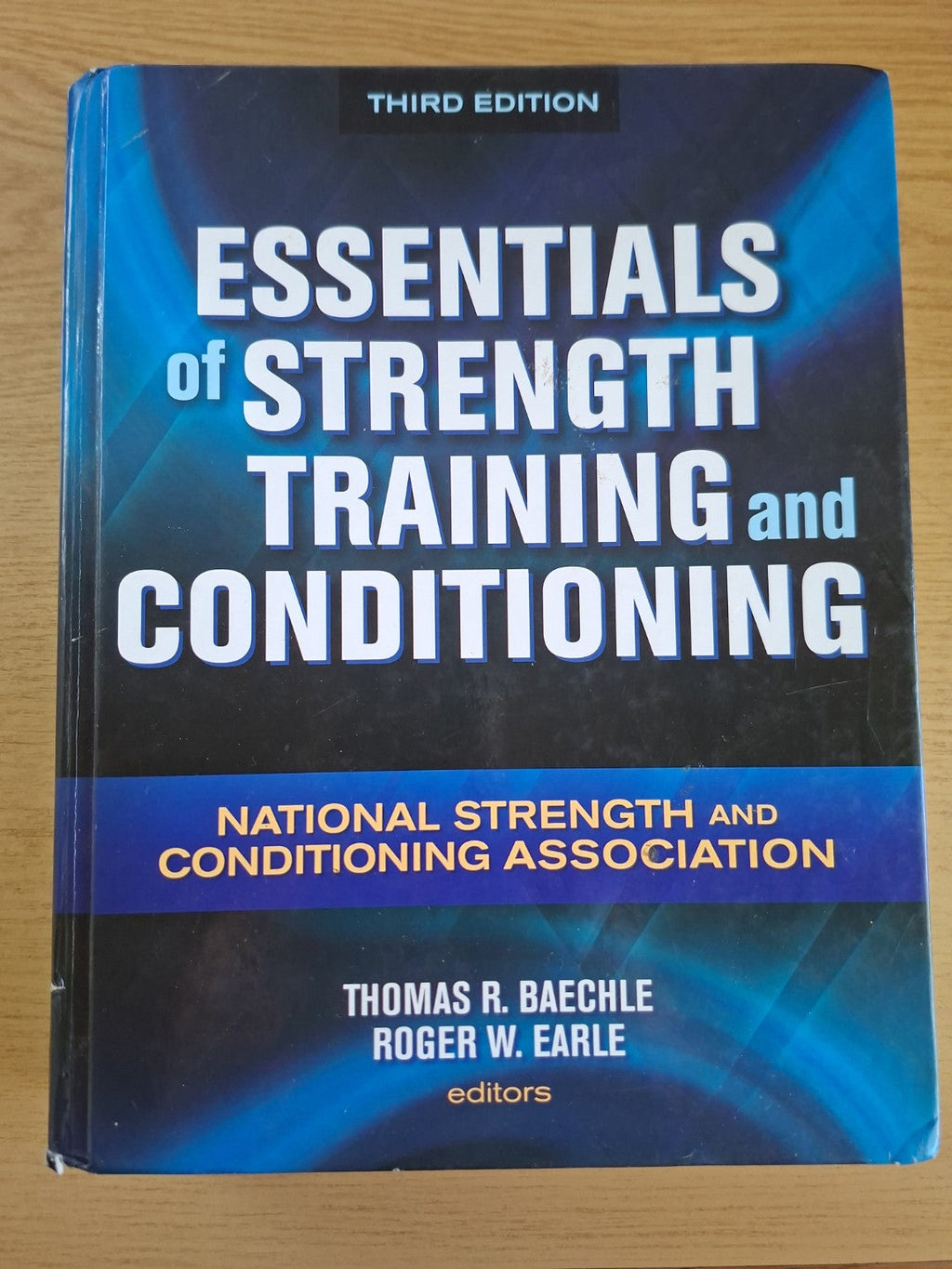 Essentials of Strength Training and Conditioning – Third Edition (Second-Hand)