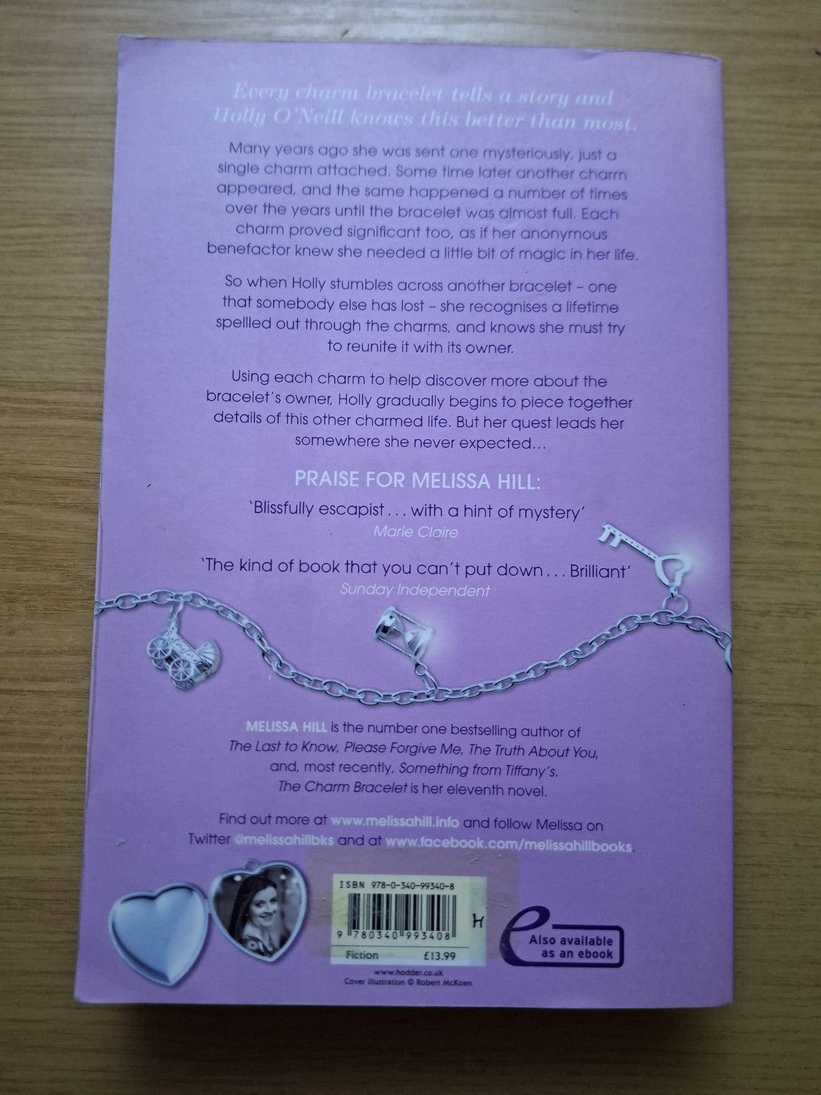 The Charm Bracelet – Melissa Hill (Second Hand Book)
