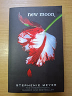 Twilight Saga 02 New Moon – Stephenie Meyer (Second Hand Book)