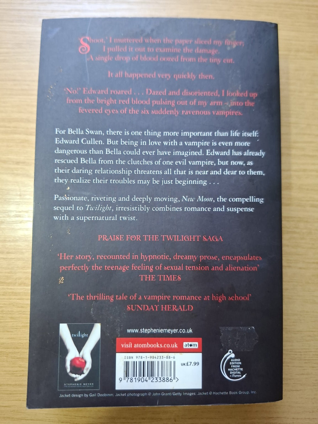 Twilight Saga 02 New Moon – Stephenie Meyer (Second Hand Book)
