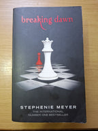 Twilight Saga 04 Breaking Dawn – Stephenie Meyer (Second Hand Book)