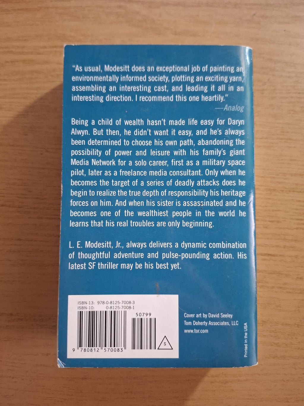 The Octagonal Raven – L.E. Modesitt Jr. (Second Hand Book)