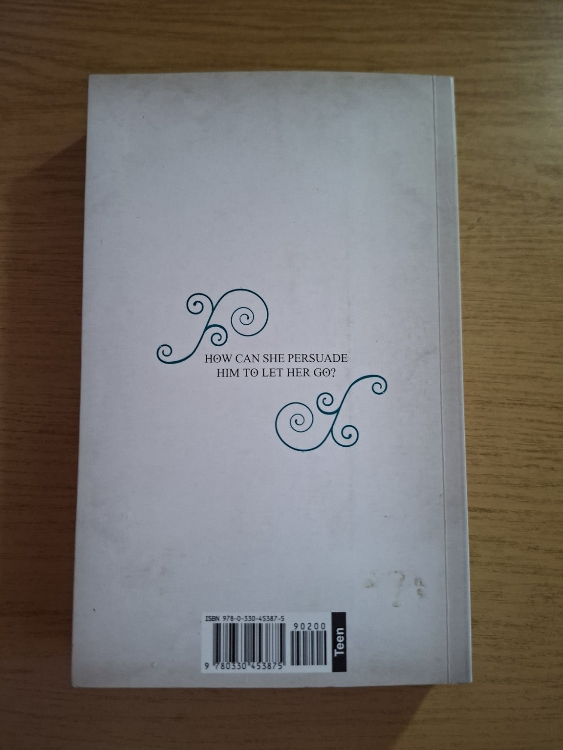 Underworld – Meg Cabot (Second Hand Book)
