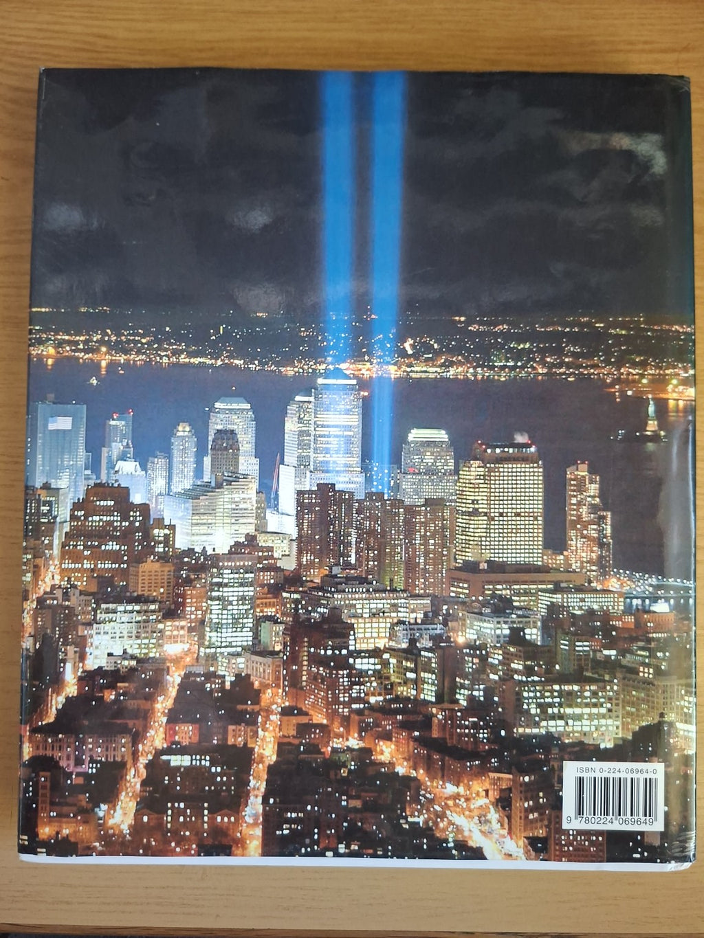 A Nation Challenged: A Visual History of 9/11 and Its Aftermath (Second Hand Book)