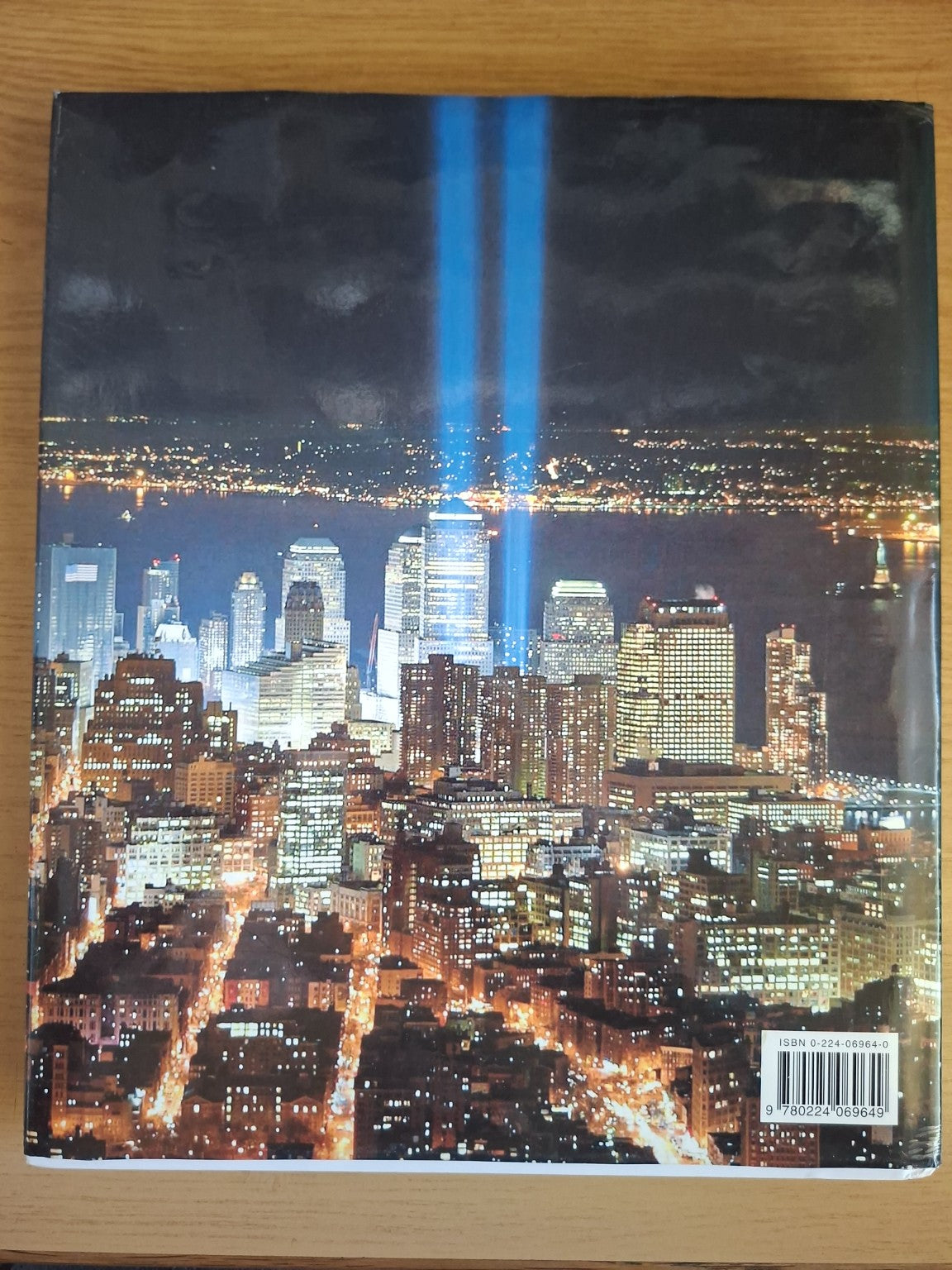 A Nation Challenged: A Visual History of 9/11 and Its Aftermath (Second Hand Book)